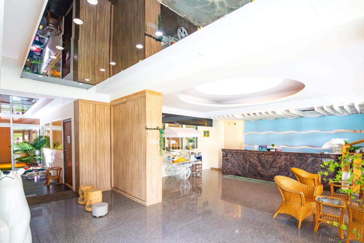 Lovestar Lakeside Hotel - Stars Building Nanwan Luaran gambar
